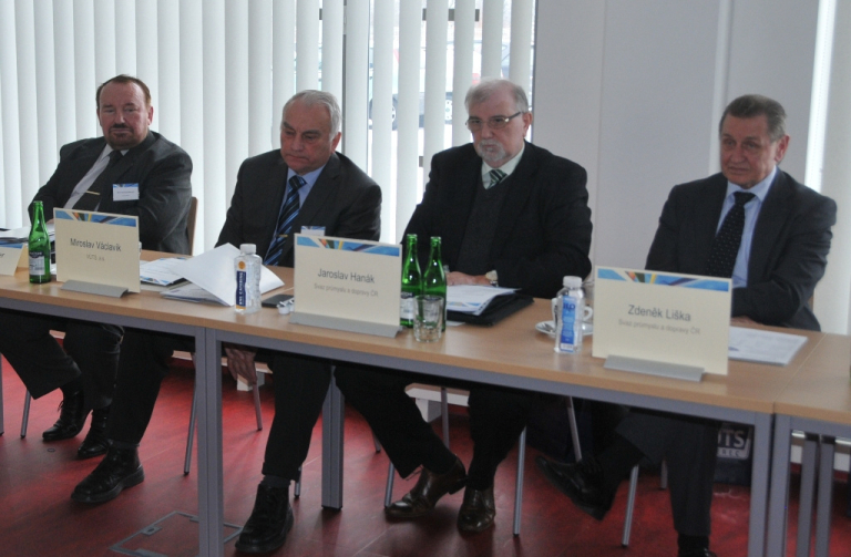 Konferenci organizovali představitelé Svazu průmyslu ČR.